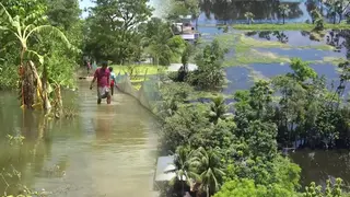 কুমিল্লায় বাড়ছে স্থায়ী জলাবদ্ধতা, নিষ্কাশন পথ দখলের অভিযোগ